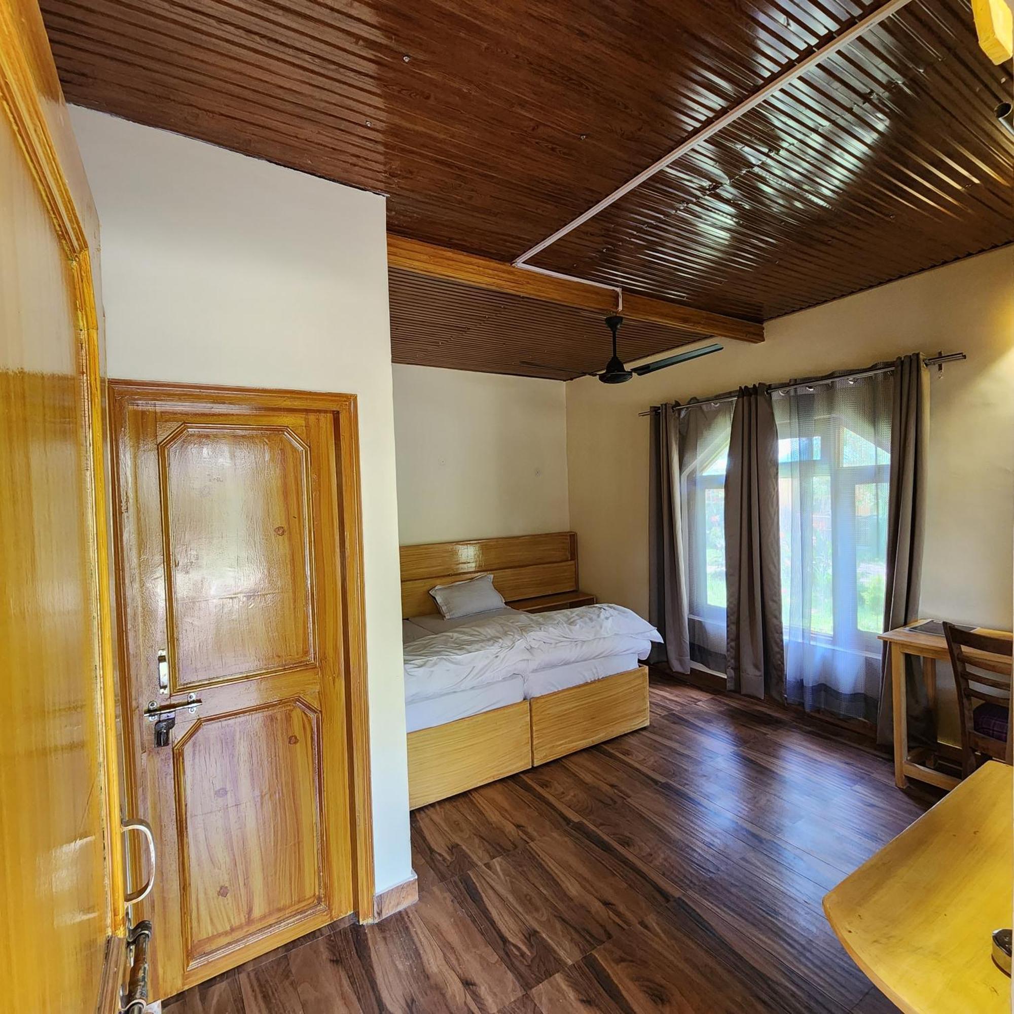 Namlang Resort Bīr Eksteriør billede