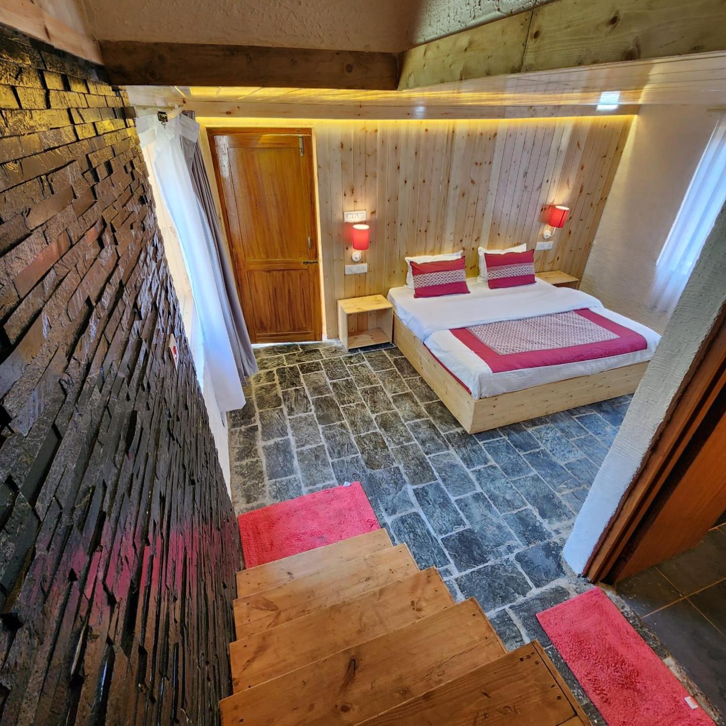 Namlang Resort Bīr Eksteriør billede